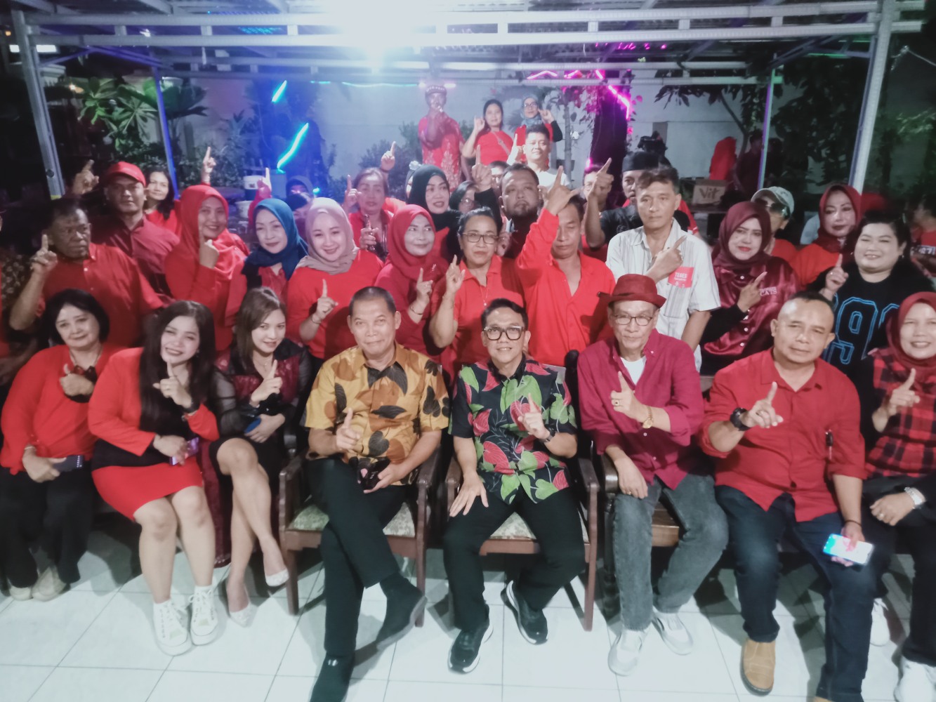Aksi konsolidasi relawan Banteng Intercity, di Wedangan Kemah Lapang, Minggu (29/9/2024).