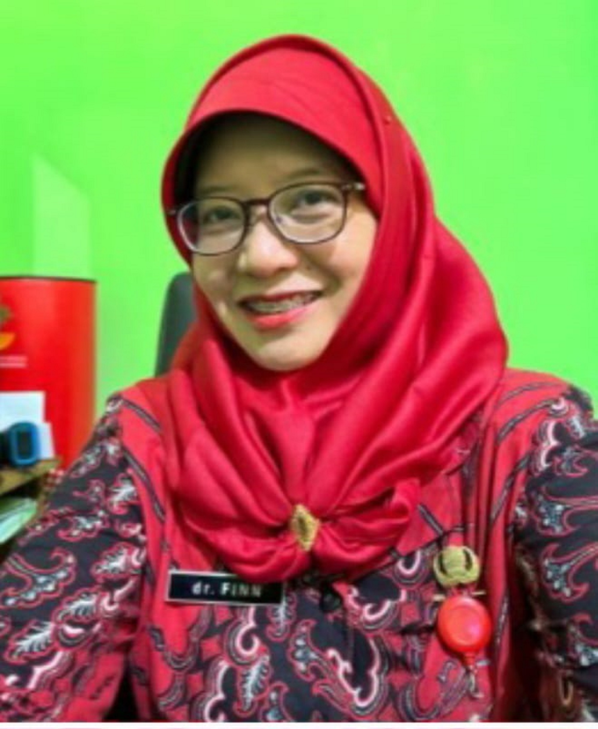Kepala Dinas Sosial (Dinsos) Kabupaten Sragen dr. Finuril Hidayati semasa hidup. (Dokumentasi Pribadi)