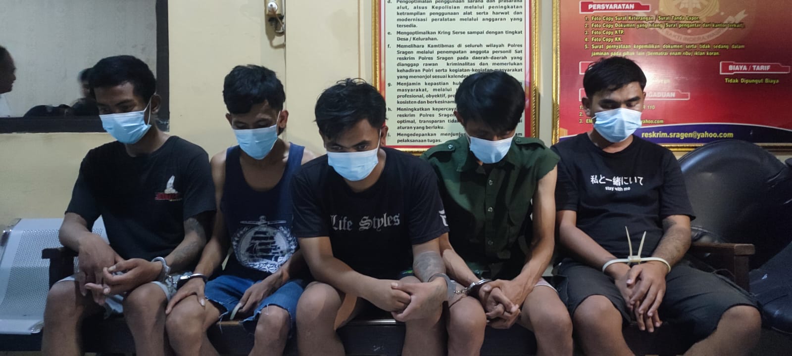 Lima pelaku pencopetan saat konser NDX AKA di Nguwer, Desa Duyungan, Kecamatan Sidoharjo, Kamis (3/10/2024) malam dibekuk Polre Sragen. (Ahmad Khairudin/Radar Solo)