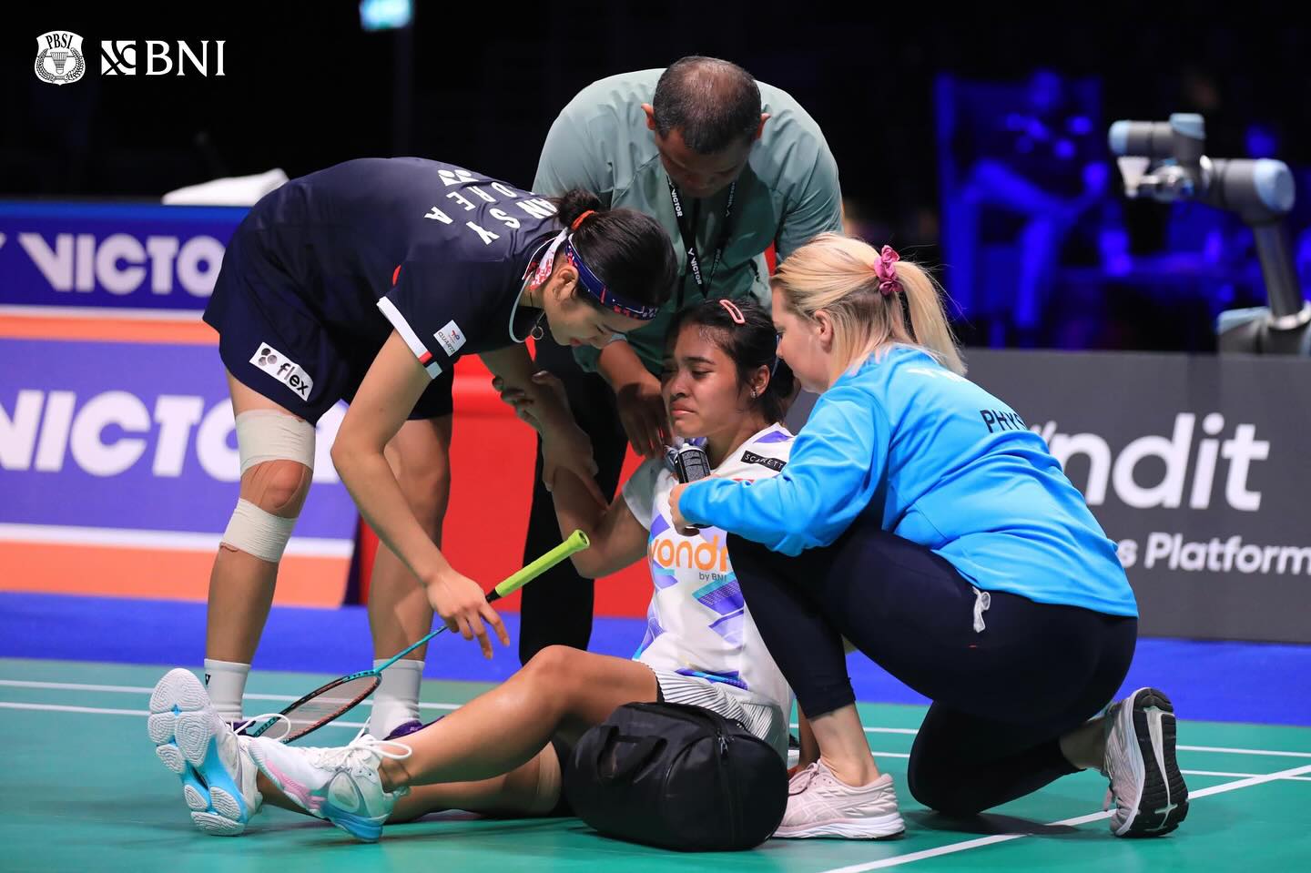 Gregoria Mariska Tunjung cedera, saat bertanding di babak semifinal Denmark Open 2024 (19/10).