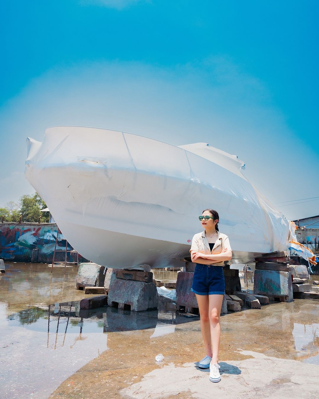 Prilly Latuconsina pamerkan beli Yacht di momen ulang tahunnya.