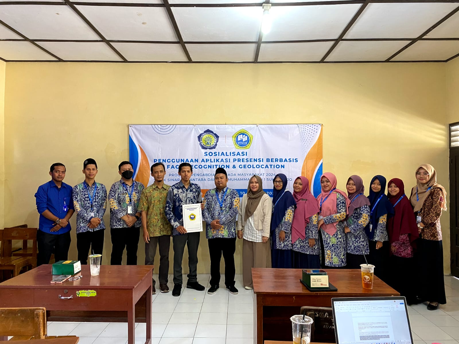 Pengabdian Kepada Masyarakat STMIK Sinar Nusantara dengan membawa inovasi berupa aplikasi presensi berbasis Face Recognition dan Geolocation.