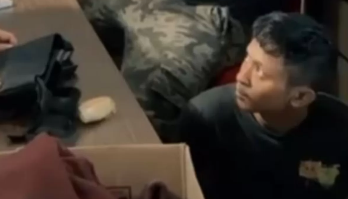 Naufal, pelaku pembunuhan santriwati di Kendal saat ditangkap polisi.