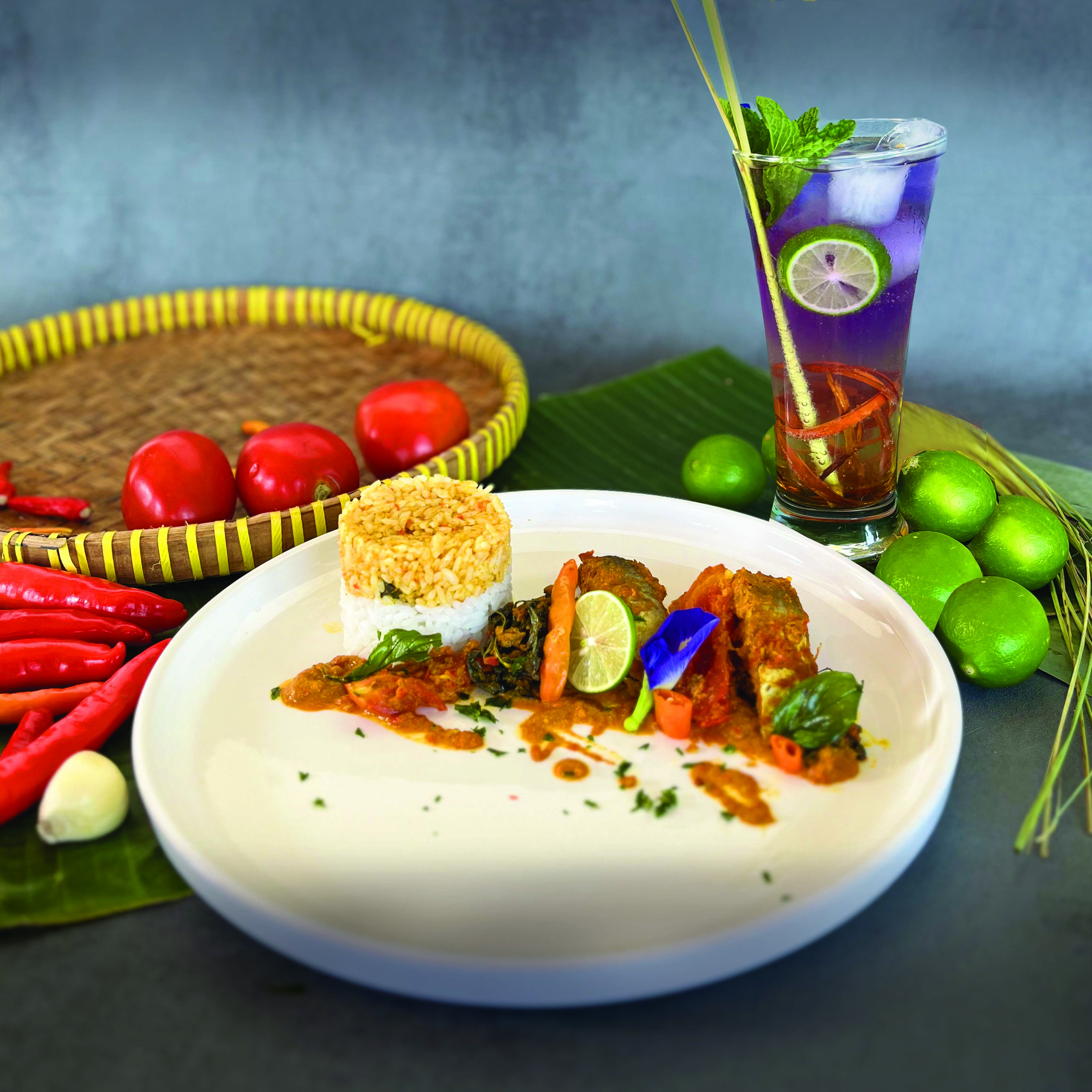 Nusantara Sparkling & Pepes Tuna Purwotomo dari Aston Solo Hotel.
