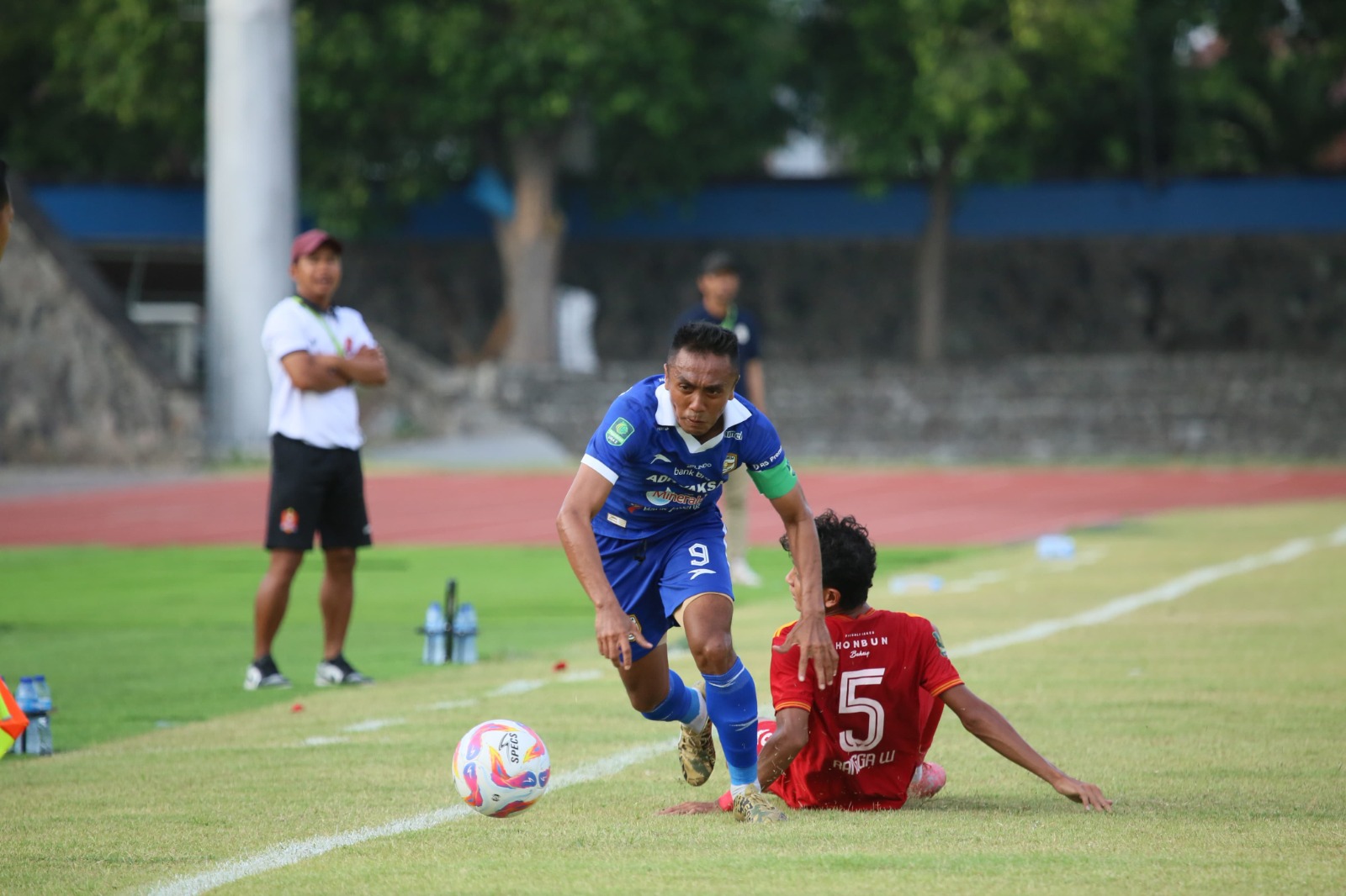 Pertandingan Adhyaksa FC melawan Persijap Jepara di Stadion Manahan, Sabtu (26/10).