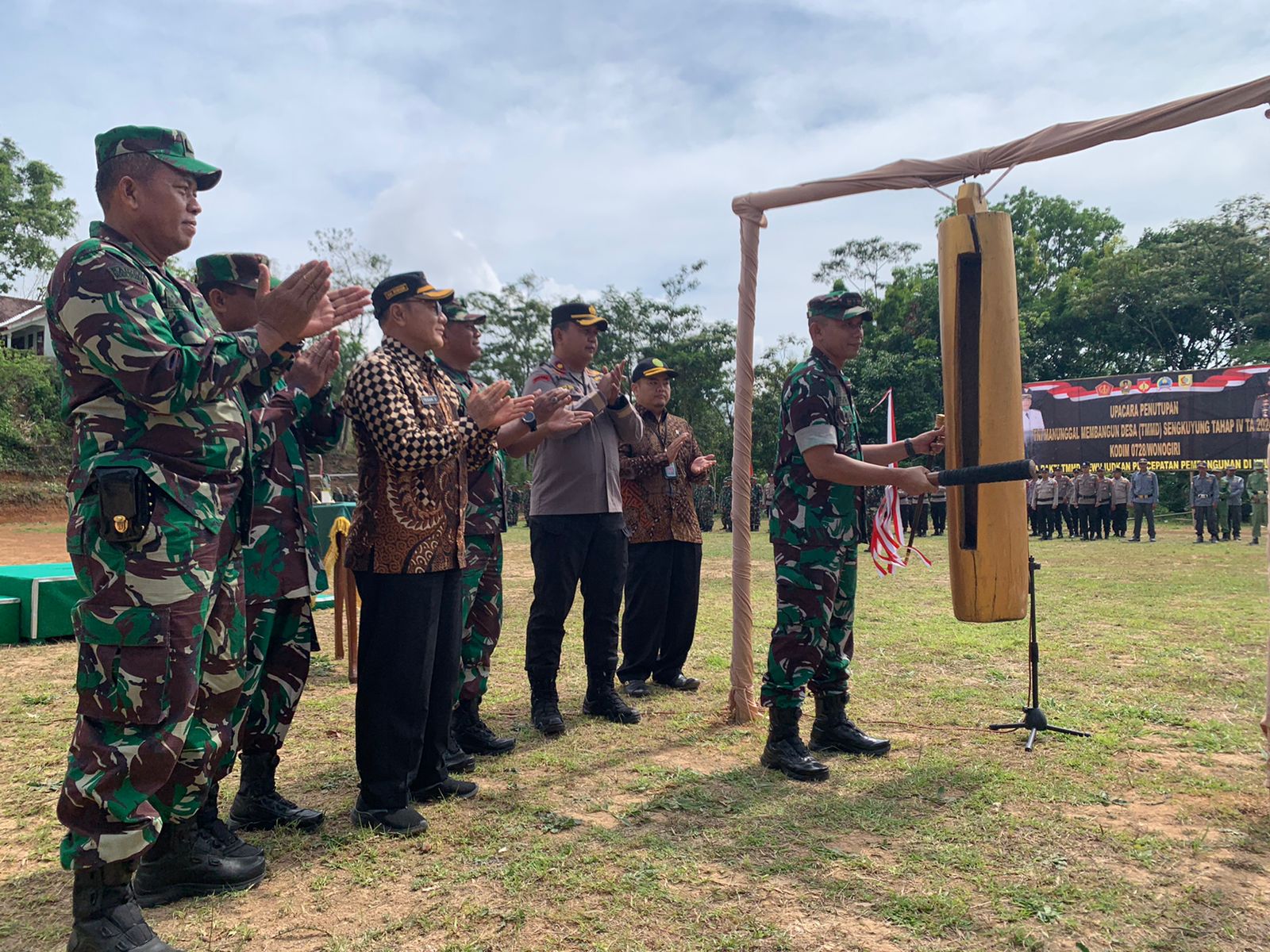 Penutupan TMMD di Desa Kembang Kecamatan Jatipurno, Wonogiri, Kamis (31/10/2024).