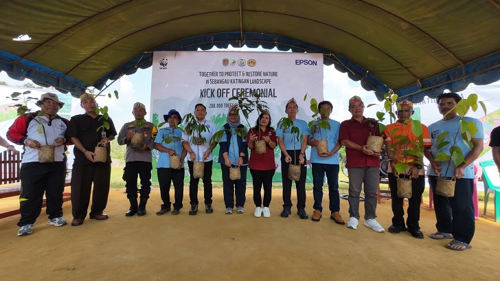 PT Indonesia Epson Industry tanam pohon di area seluas 300 hektare di Desa Tumbang Mangara dan Tumbang Kawei, Kabupaten Katingan, Kalimantan Tengah.