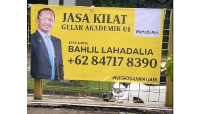 Spanduk bertuliskan jasa kilat gelar akademik UI dengan foto Bahlil Lahadalia, viral di medsos.