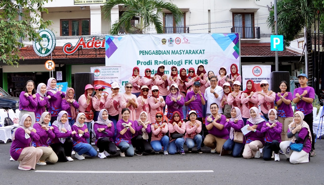 Prodi Radiologi Fakultas Kedokteran UNS/RSUD Dr. Moewardi gelar kegiatan di CFD Jalan Slamet Riyadi (3/11/2024).