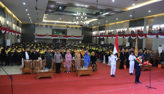 Universitas Veteran Bangun Nusantara (Univet Bantara) Sukoharjo menggelar&nbsp;Wisuda Pascasarjana ke-24 dan Sarjana ke-54, Sabtu (9/11).