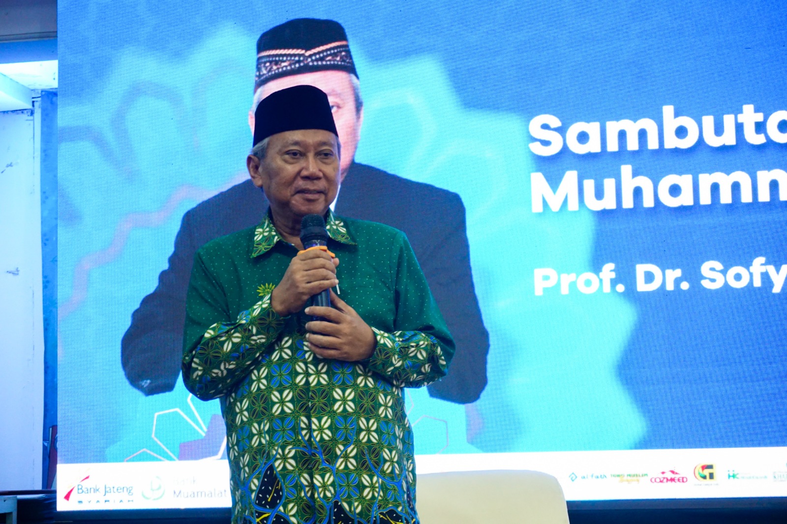 Rektor UMS Sofyan Anif  Mewakili Ketua PDM Kota SURAKARTA