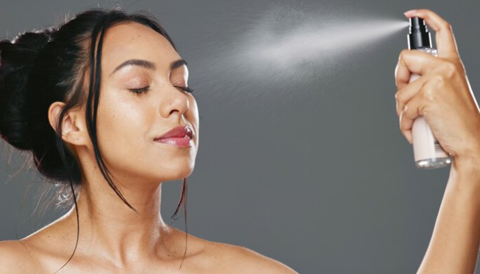 Ilustrasi sunscreen spray.