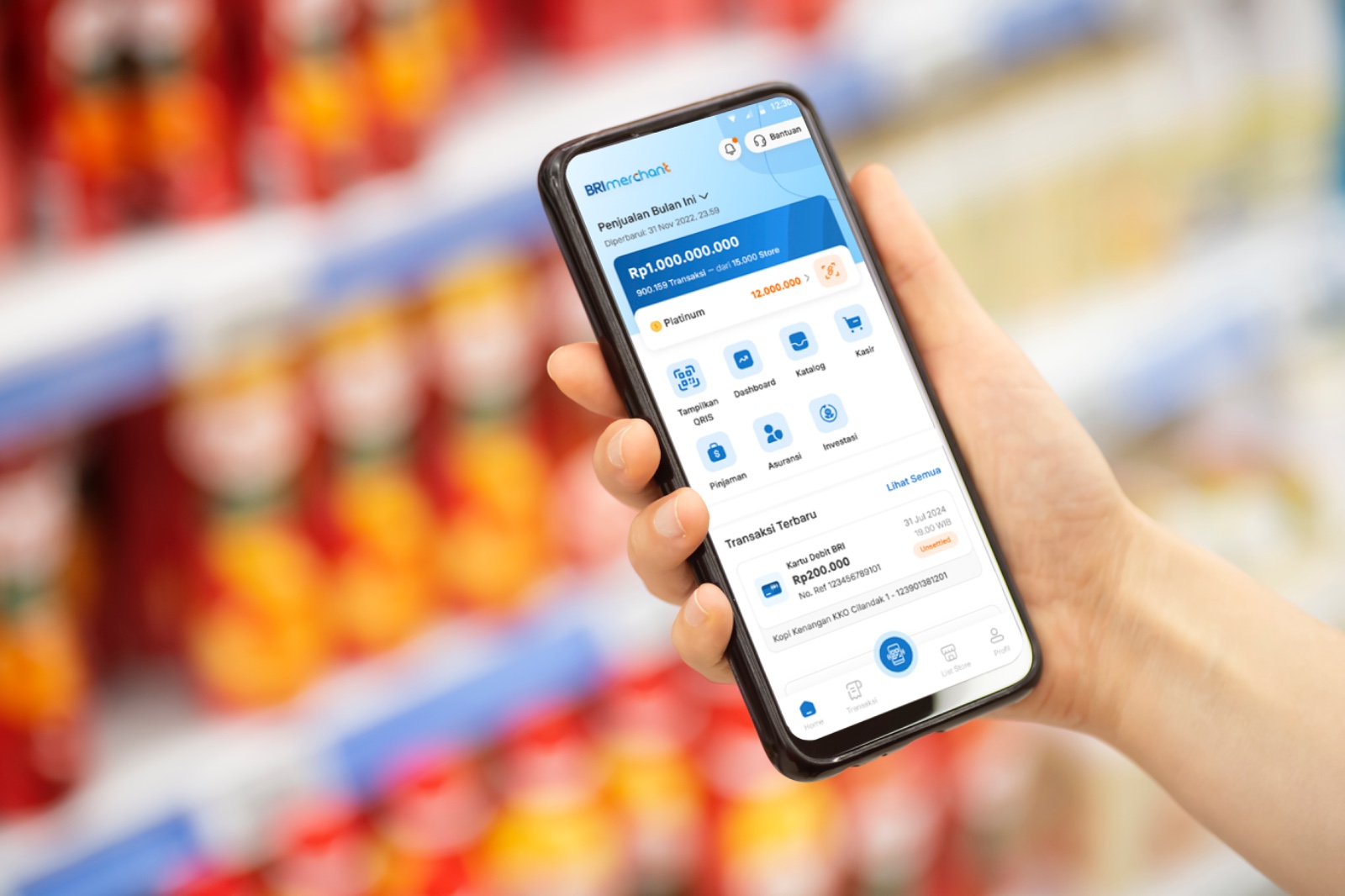 Aplikasi BRIMerchant dirancang untuk mempermudah transaksi cashless dengan fitur unggulan pencairan dana hingga empat kali sehari.