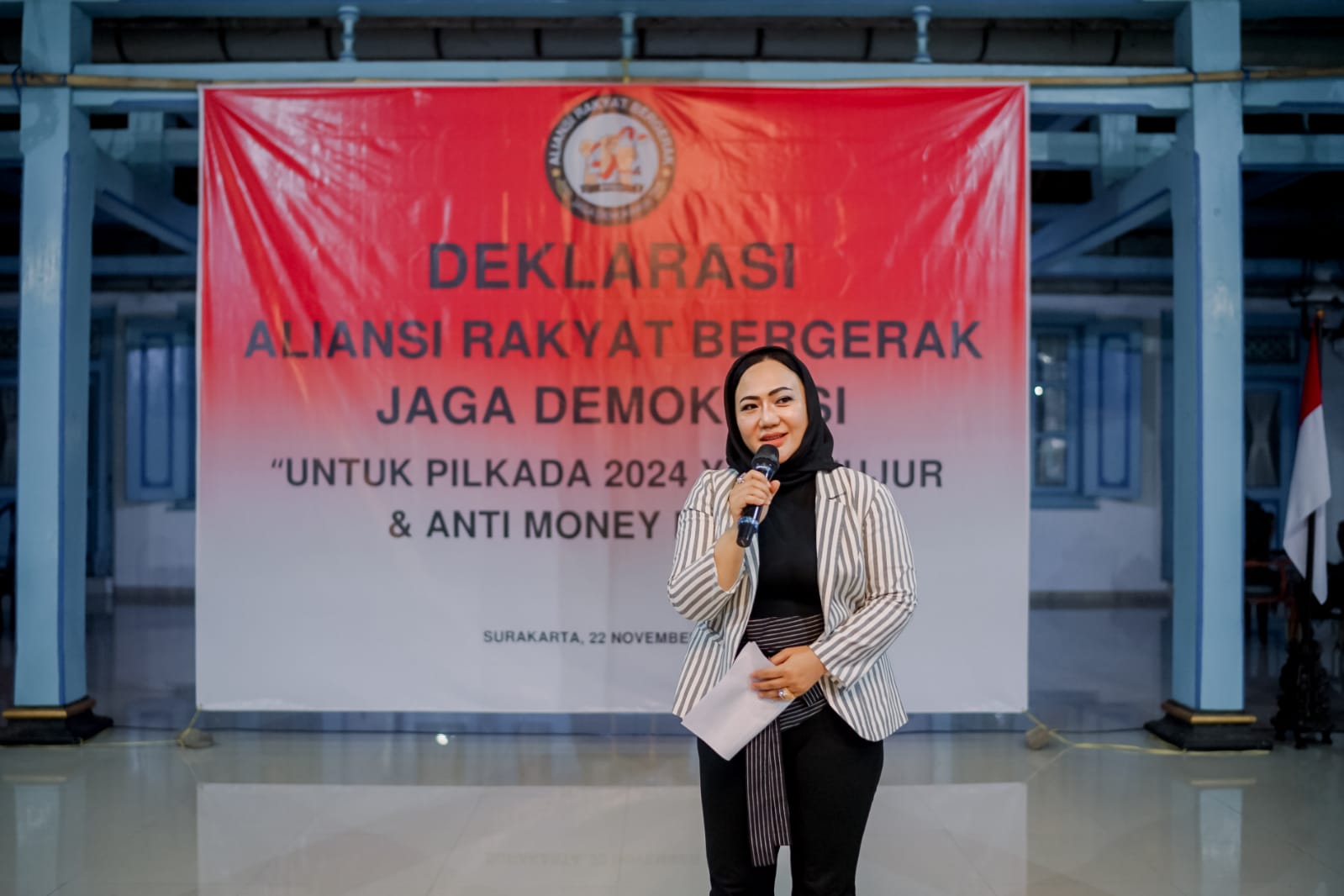 Ketua Ormas G-Nesia Diah Warih Anjari mendukung komitmen Arasi turut aktif mengawal Pilkada Solo jujur dan adil.