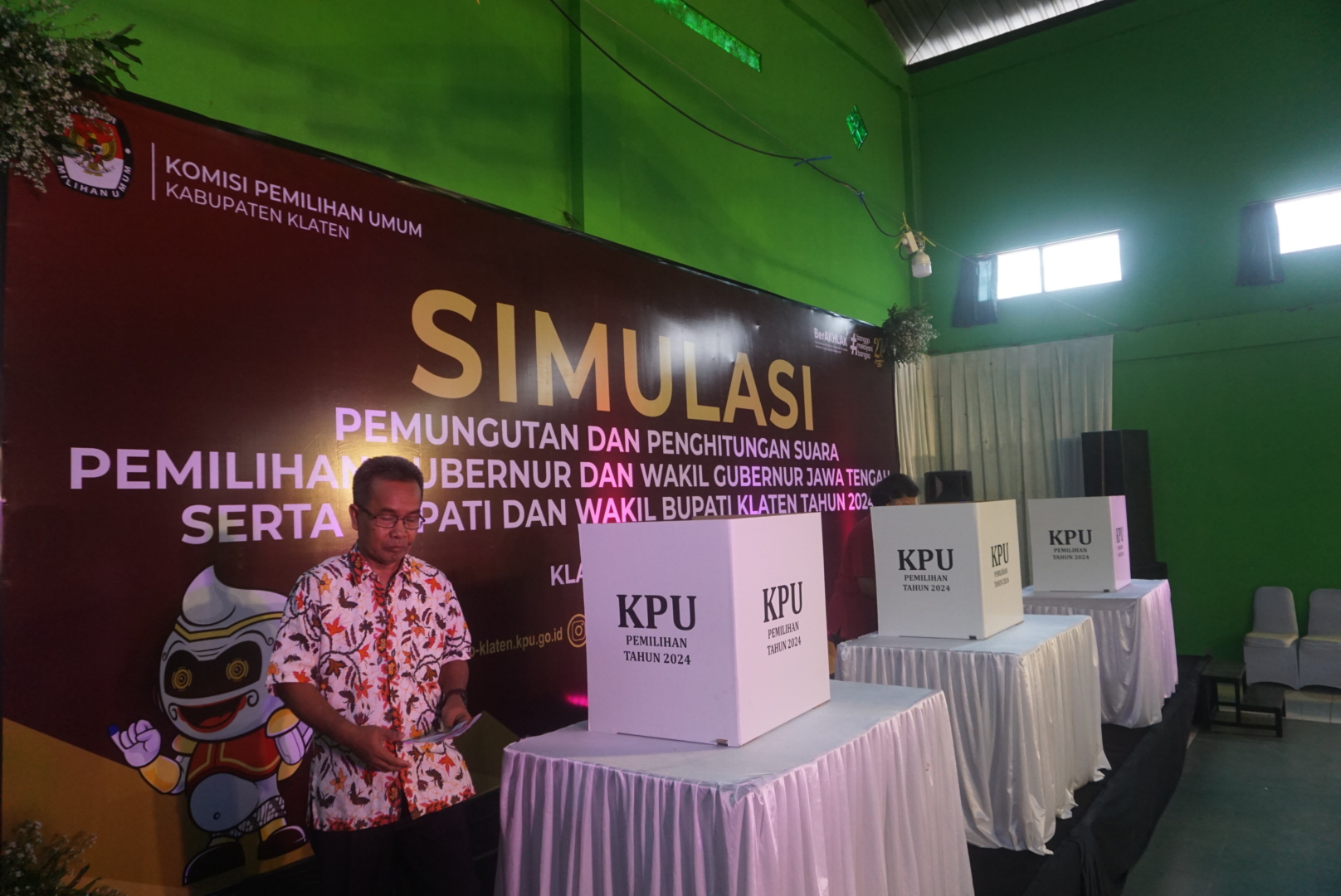 Simulasi pemungutan suarat yang digelar KPU Klaten. (Angga Purenda/Radar Solo)