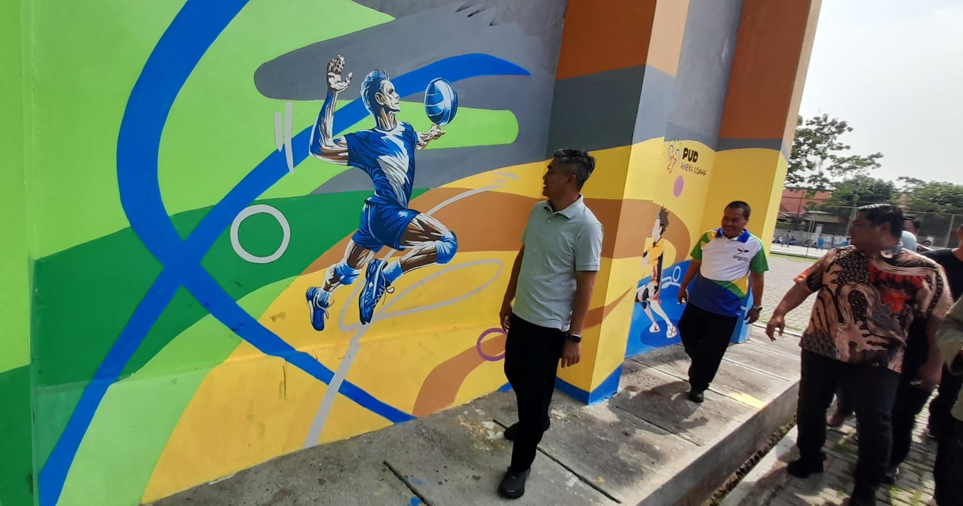 Peresmian mural di GOR Raden Mas Said Karanganyar, Selasa (26/11/2024). (Rudi Hartono/Radar Solo)