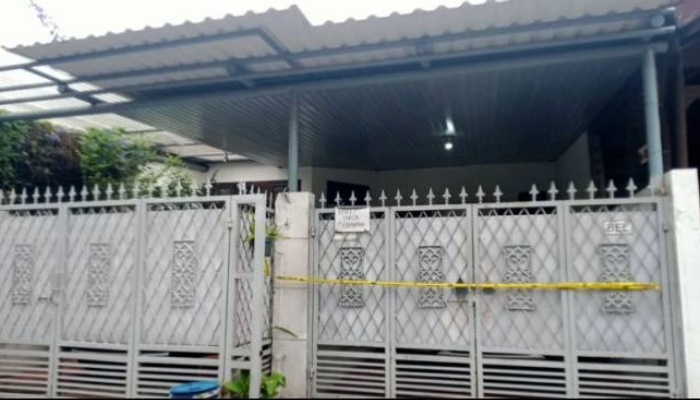 Rumah yang jadi TKP pembunuhan ayah dan nenek oleh remaja 14 tahun di Lebak Bulus, Cilandak, Jakarta Selatan.