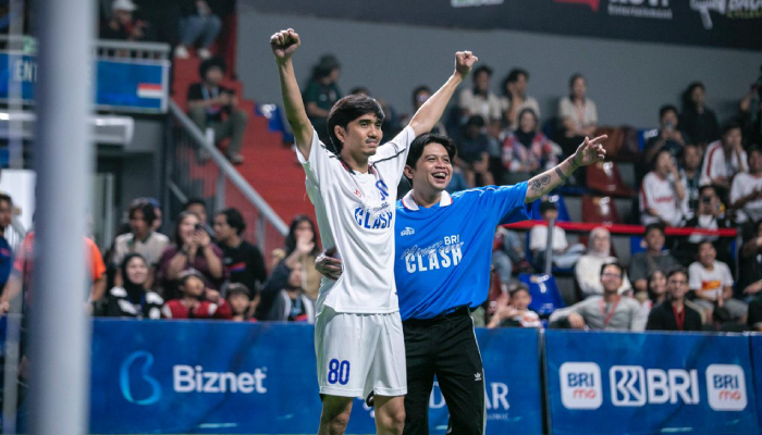 Duta Sheila On 7 dan deretan selebritis tanah air pamerkan kemampuan bermain bola dalam  BRI Mini Soccer Clash.