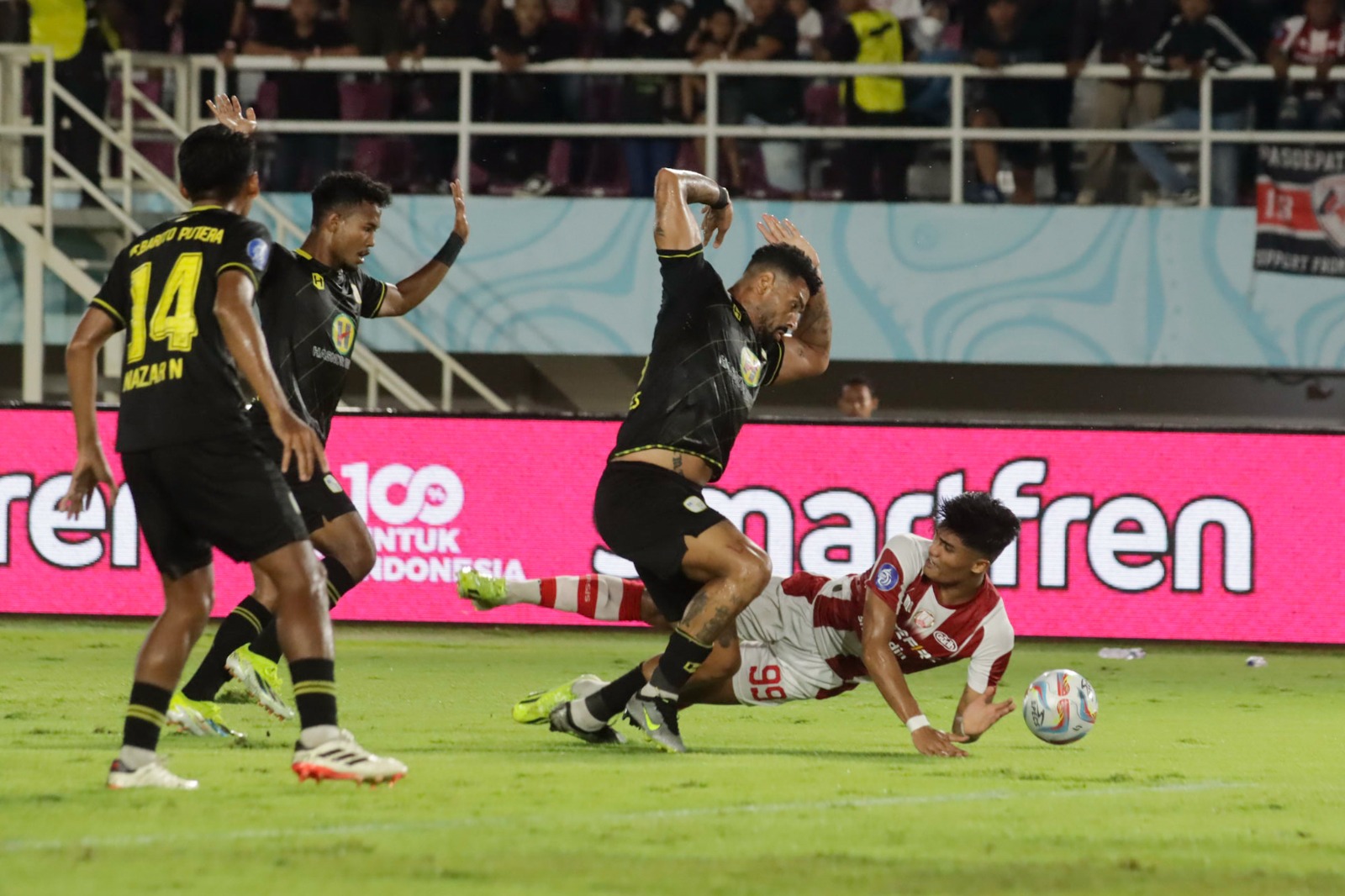 Striker Persis Solo Ramadhan Sananta saat melawan Barito Putera di Liga 1 musim lalu.