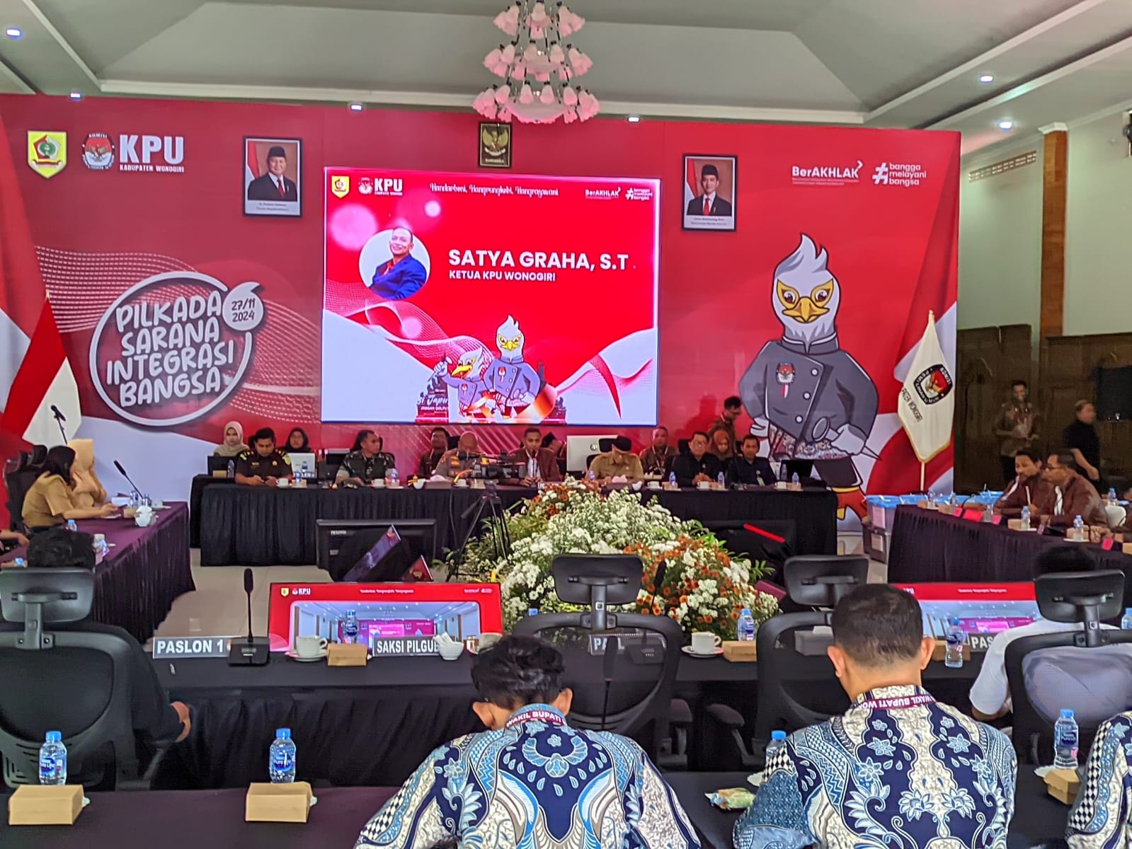 Pembukaan rapat pleno terbuka rekapitulasi hasil penghitungan suara Pilkada Serentak yang digelar KPU Wonogiri, Selasa (3/12/2024).