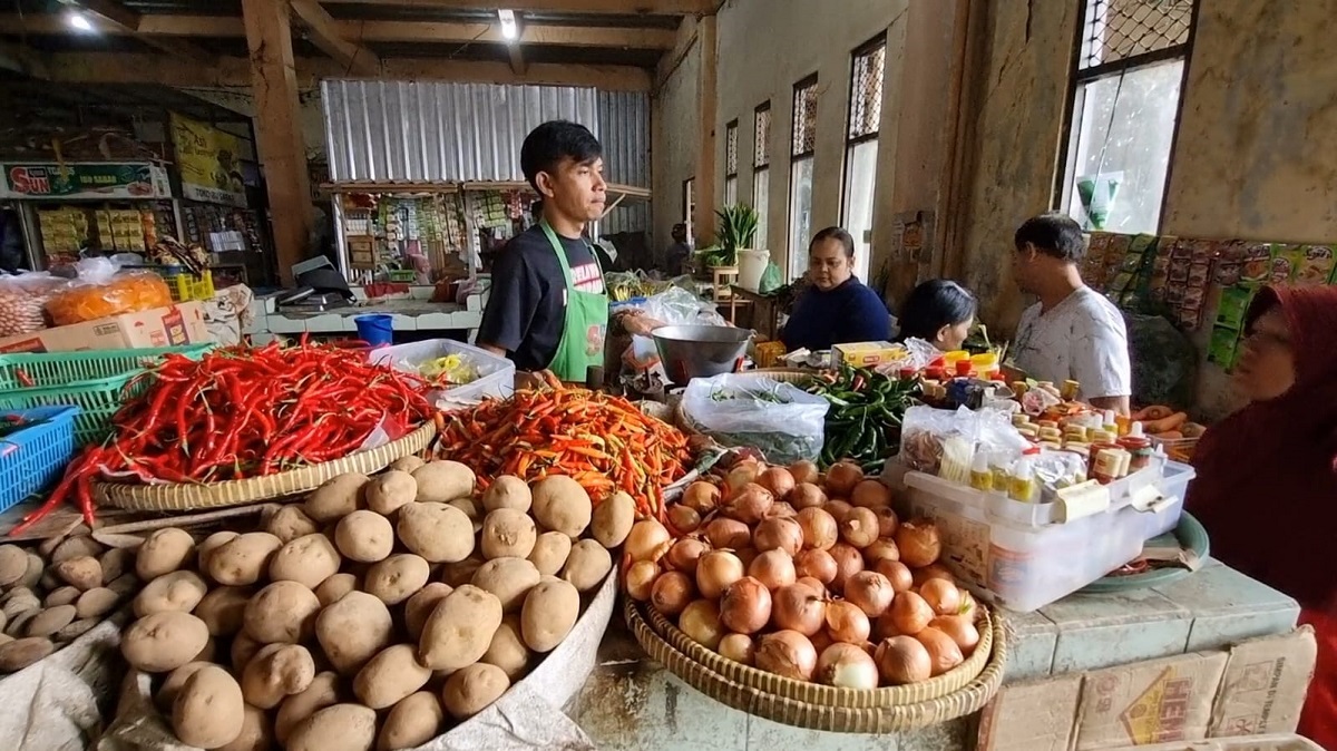 Pedagang pasar tradisional di Boyolali mengeluhkan tingkat daya beli masyarakat.