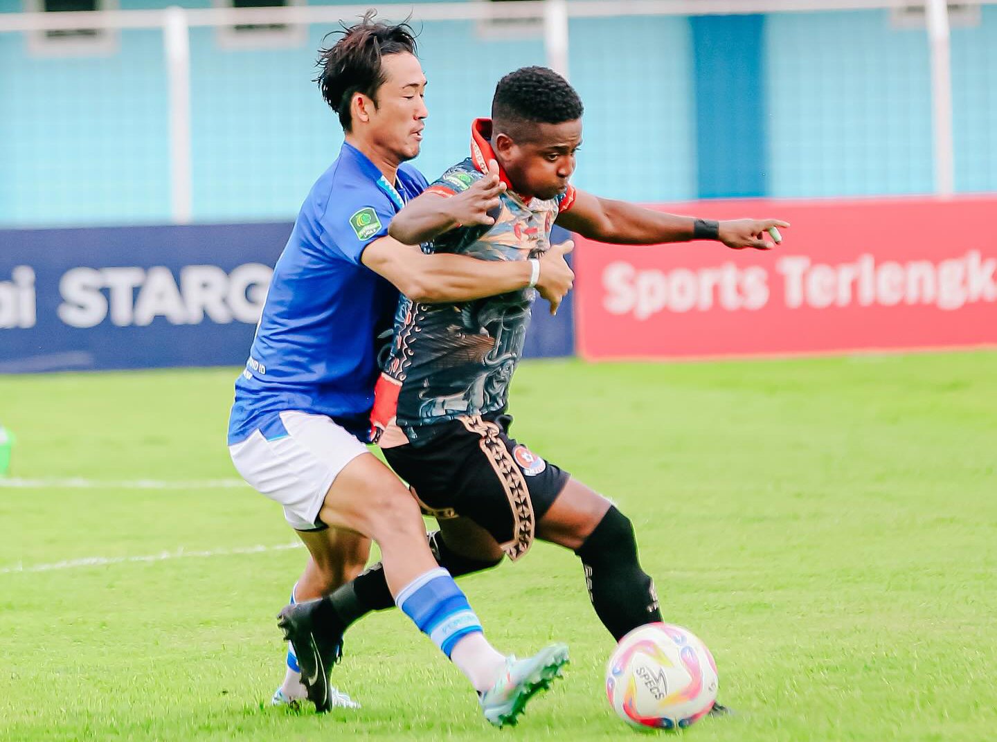 Laga Persiku Kudus melawan Persipa Pati di Liga 2 2024/2025.