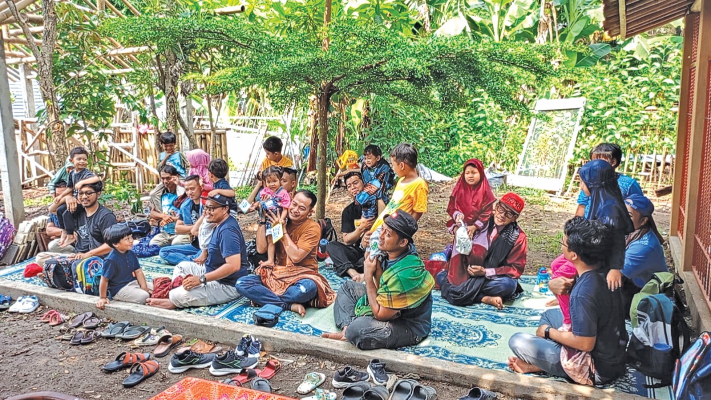 LEBIH DEKAT: Kegiatan ayah bersama anak yang digelar oleh Lembaga Pengembangan Diri Tesa berkolaborasi dengan PAUD Gajah Mada