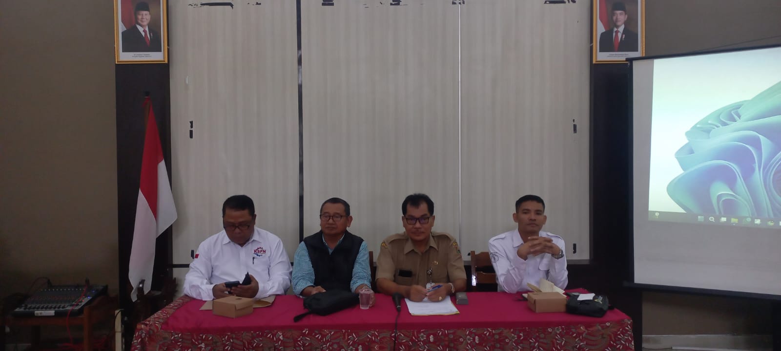 Dinkopnaker Boyolali, perwakilan industri dan buruh bahas nominal UMK 2025, Senin (9/12/2024).