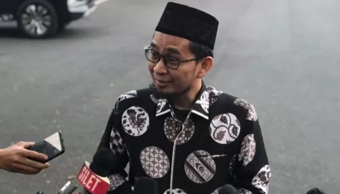 Ustad Adi Hidayat.