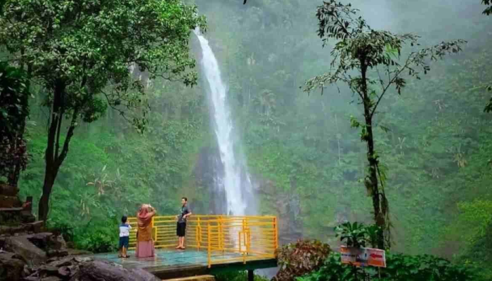 Curug Cipendok, Banyumas.