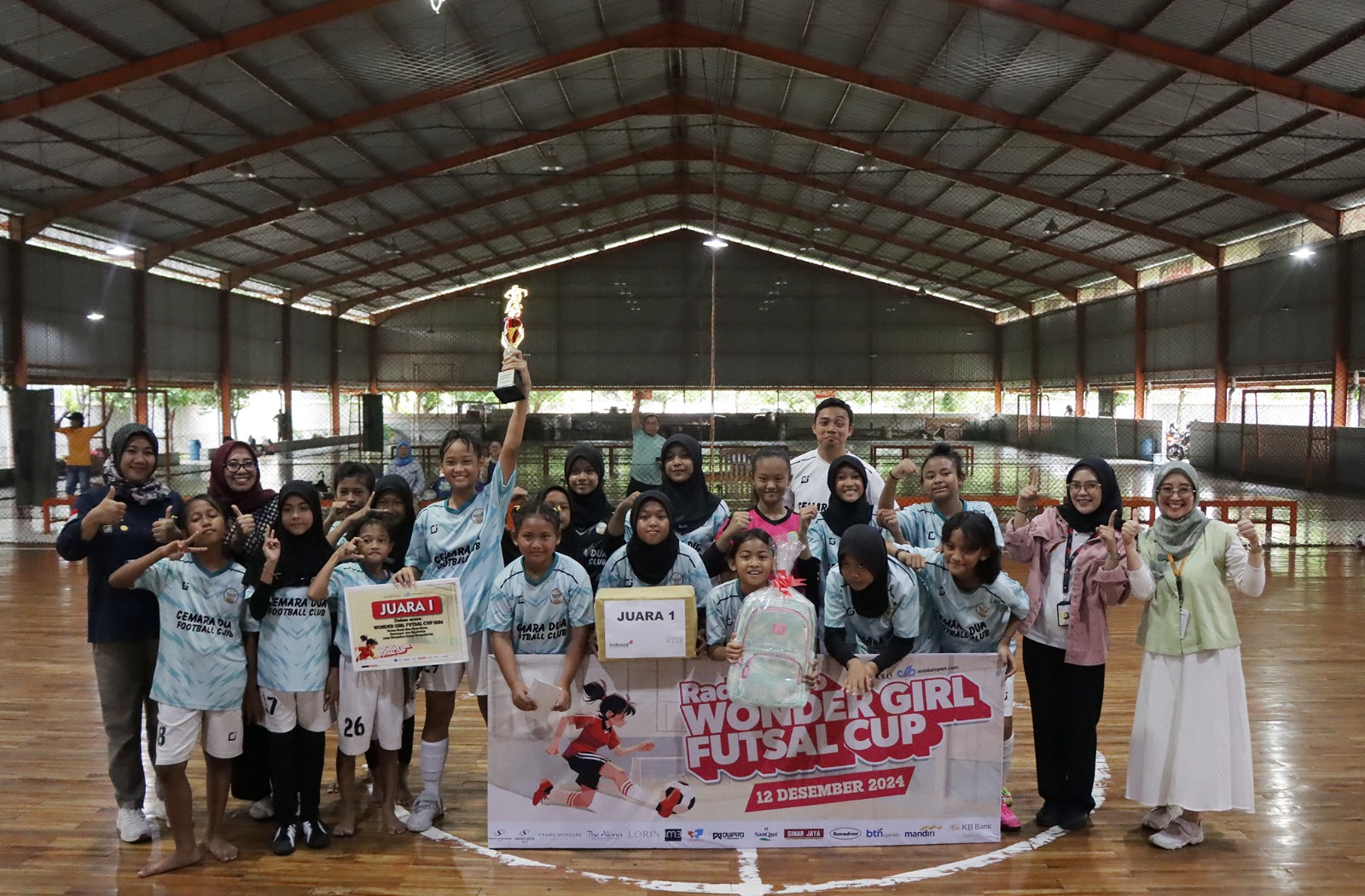 EUFORIA: Tim B SD Negeri Cemara Dua Solo jadi juara Radar Solo Wonder Girl Futsal Cup 2024 di Singopuran Futsal Center, Kartasura, Sukoharjo, Kamis (12/12).