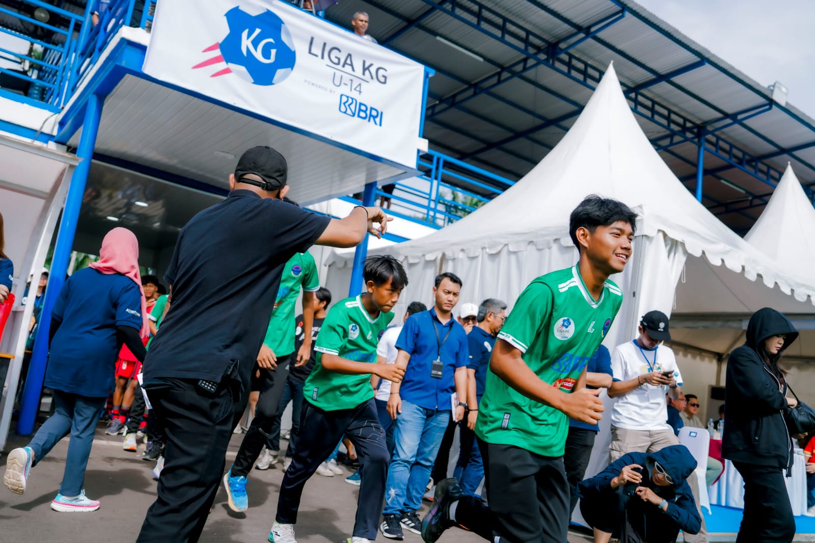 Liga Kompas (LKG) U-14 Powered by BRI di Lapangan Kera Sakti, Puspitek, Tangerang Selatan.