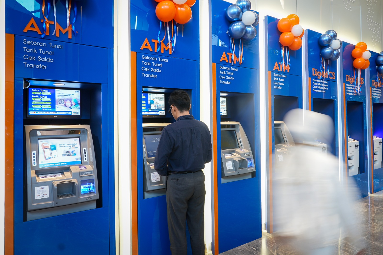 BRI memiliki 721 ribu unit e-channel, yang terdiri dari 21.221 unit ATM & CRM serta 700.513 mesin EDC.