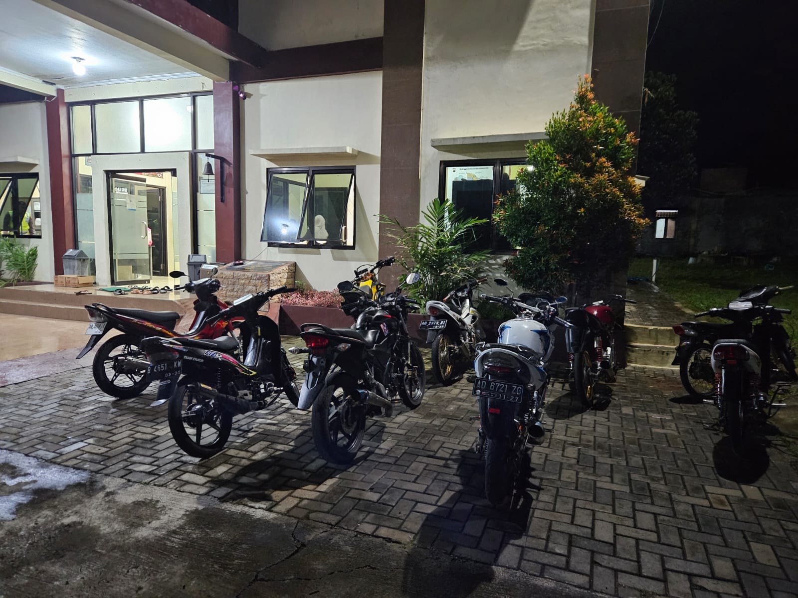 Sepeda motor yang diamankan di Polsek Purwantoro di malam pergantian tahun.