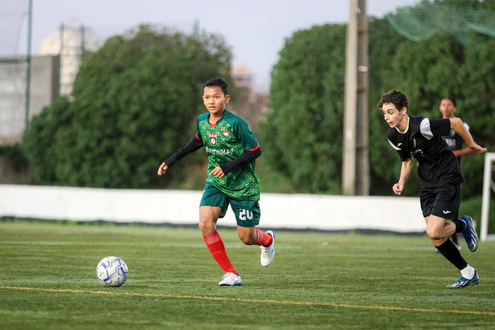 GALI POTENSI : Pemain jebolan PFA Sukoharjo, Dio Vallega saat berada di Portugal dalam program Korea Korea Selecao (KKS) Jateng.