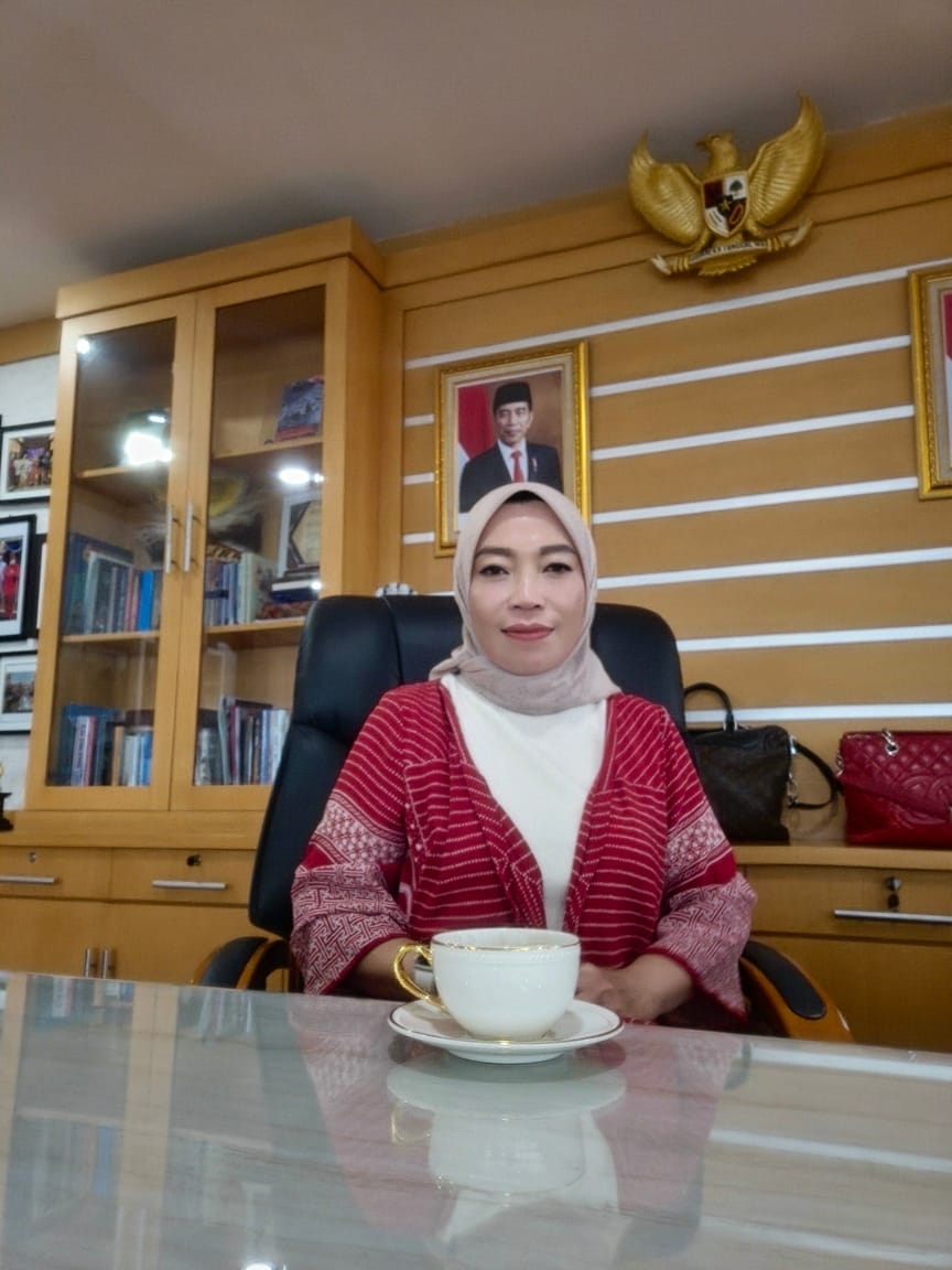 Prof. Dr. Nunuk Suryani, M.Pd., resmi dilantik sebagai Dirjen Guru, Tenaga Kependidikan GTK, dan Pendidikan Guru di Kemendikdasmen.
