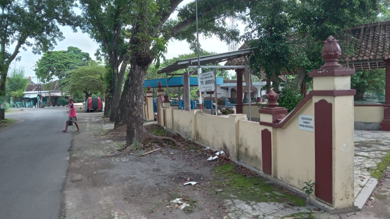Kondisi Makam Ki Jogo Boyo di Kelurahan Gayam, Kecamatan Sukoharjo Kota.