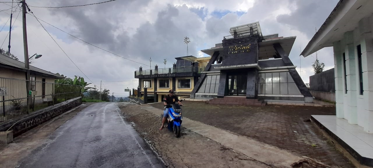 Rest Area Candi Sukuh di Kecamatan Ngargoyoso, Karanganyar. (Rudi Hartono/Radar Solo)