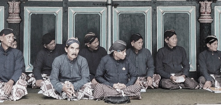 Ilustrasi para abdi dalem Keraton Yogyakarta ikuti sebuah kegiatan.
