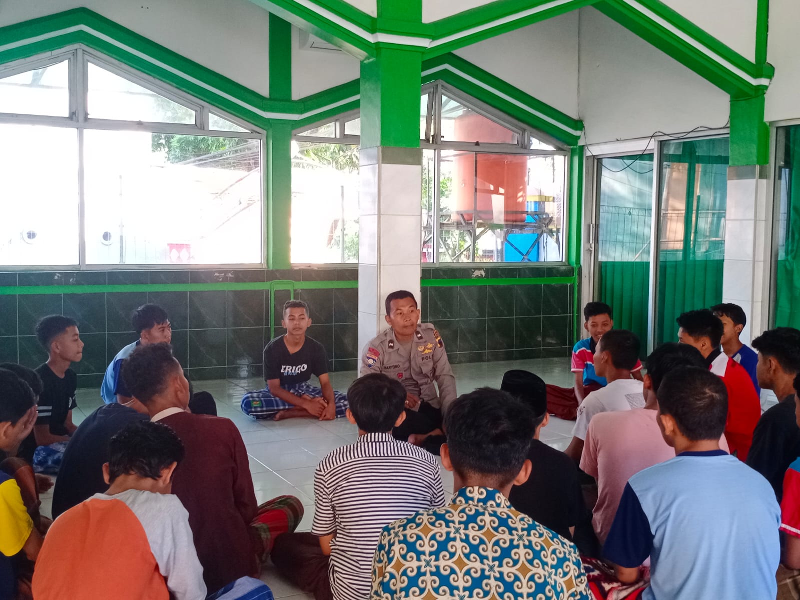 Aipda Haryono, Kanit Binmas Polsek Boyolali Kota aktif mengajar hafalan Alquran di Panti Asuhan Pamardi Utomo Boyolali.