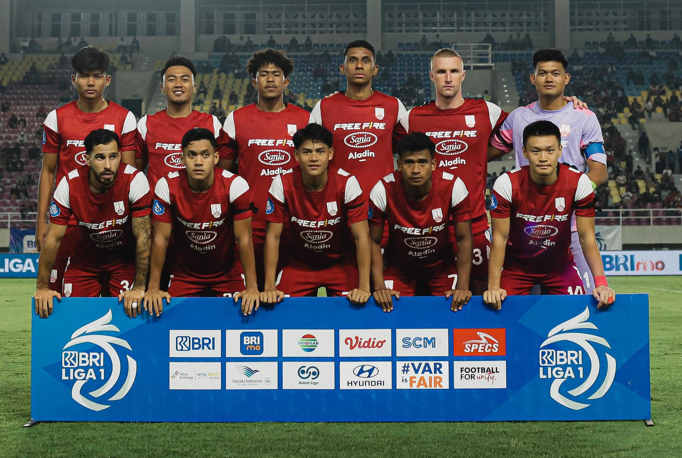 Skuad Persis (Atas dari kiri ke kanan): Arkhan Kaka, Rizki Dwi, Braif Fatari, Cleylton Santos, Kunde, dan M. Riyandi. (depan) Lautaro Belleggia, Althaf Indie, Zanadin, Irfan Jauhari, dan Sho Yamamoto