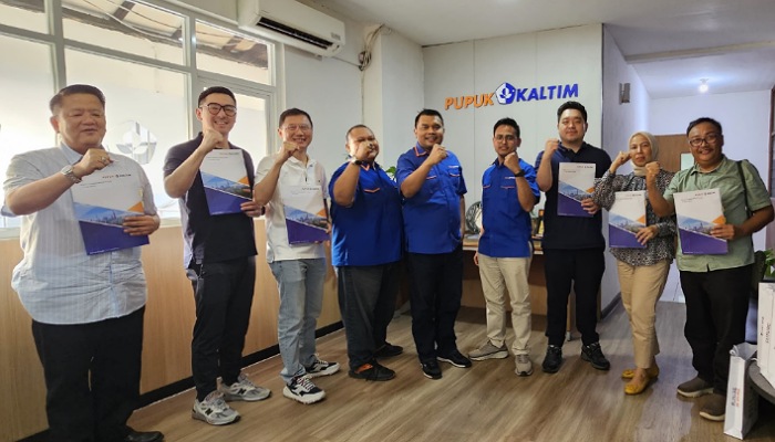 PT Pupuk Kalimantan Timur (Pupuk Kaltim) tanda tangani Surat Perjanjian Jual Beli (SPJB) dengan tujuh distributor wilayah Sumatera.