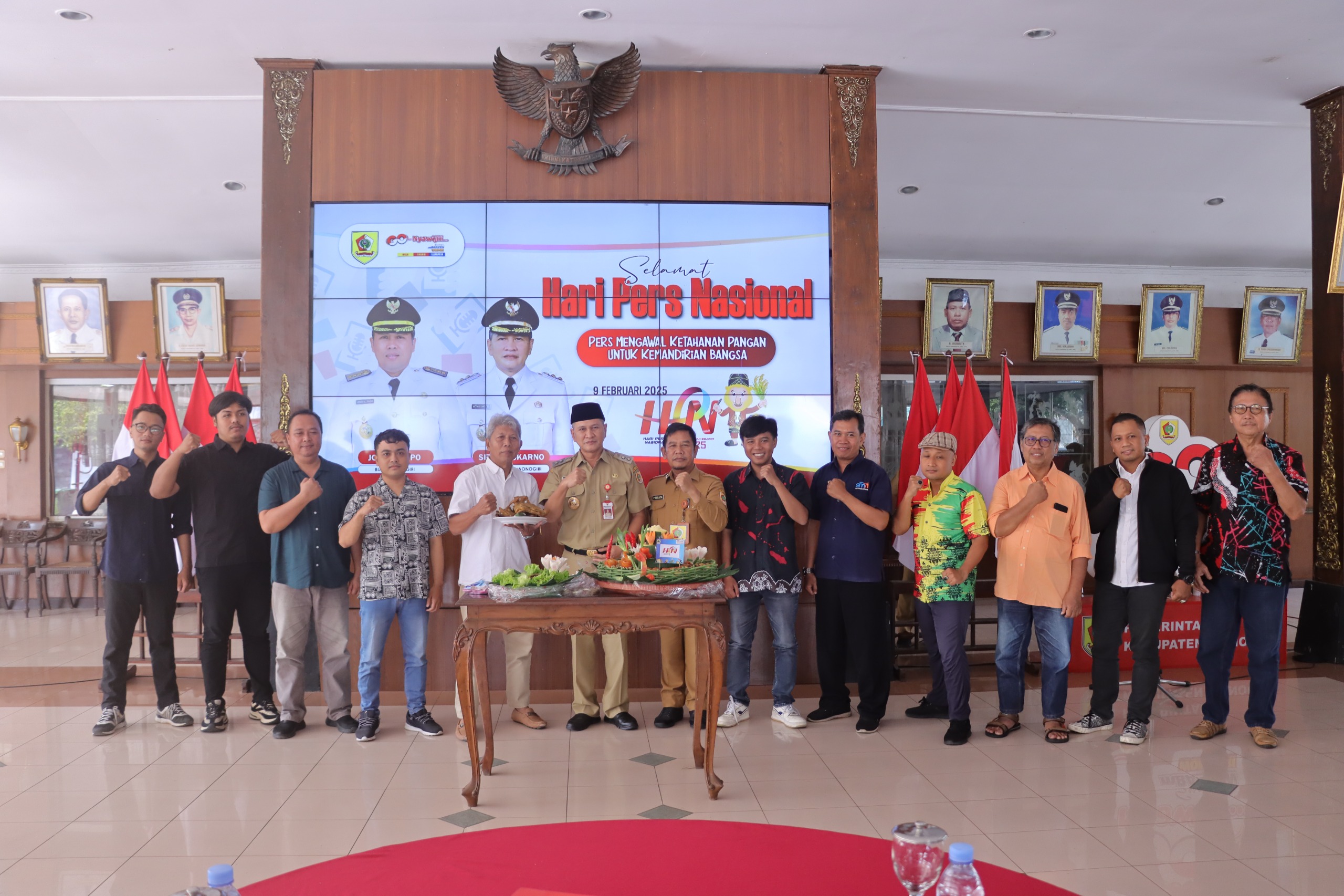Peringatan HPN di Pendapa Rumah Dinas Bupati Wonogiri yang dihadiri oleh Wakil Bupati Wonogiri Setyo Sukarno, Sekda Wonogiri FX Pranata, kepala dinas dan badan, serta camat se-Wonogiri, Senin (10/2).