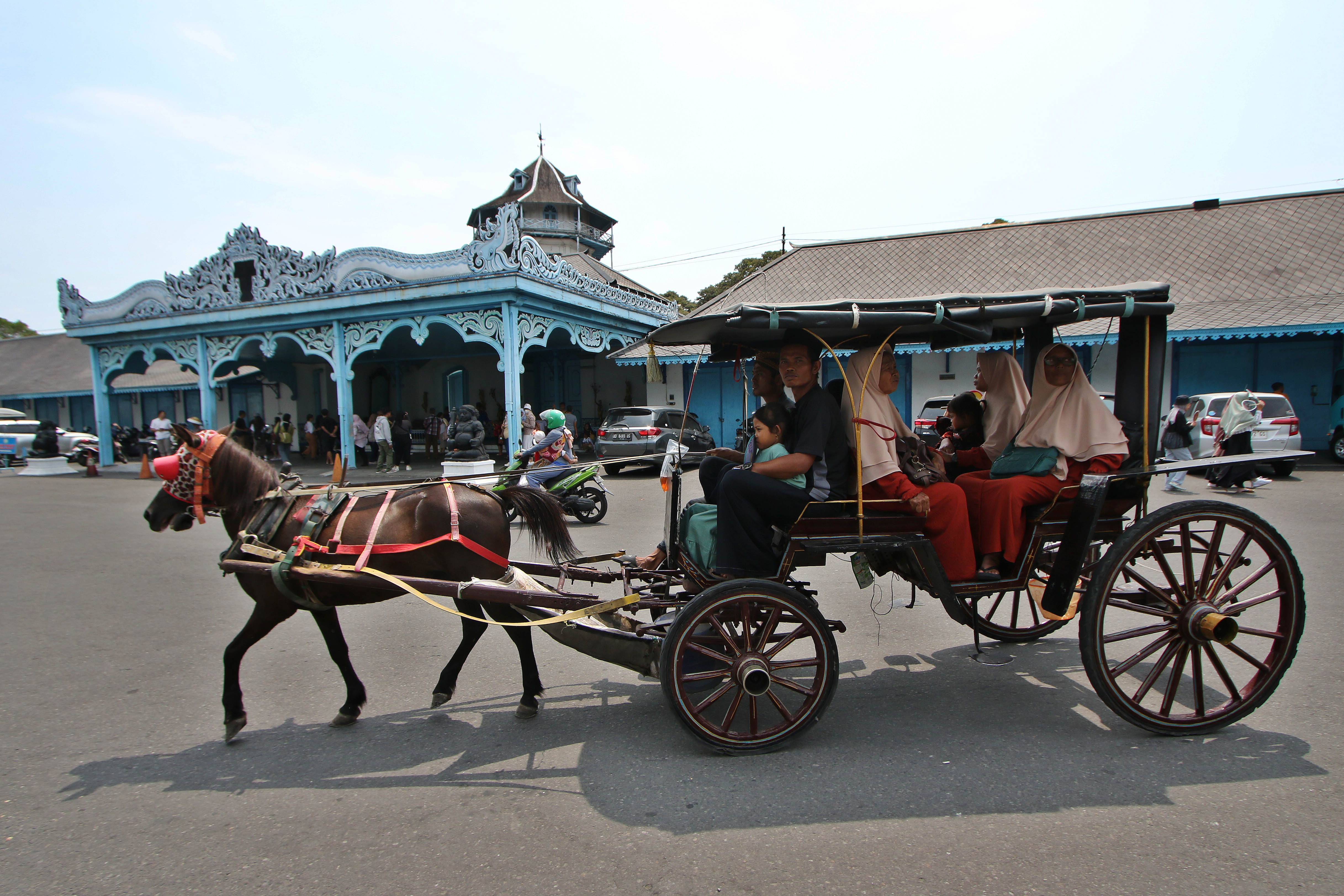 Keraton Surakarta menjadi salah satu magnet wisata budaya. (M Ihsan/Radar Solo)