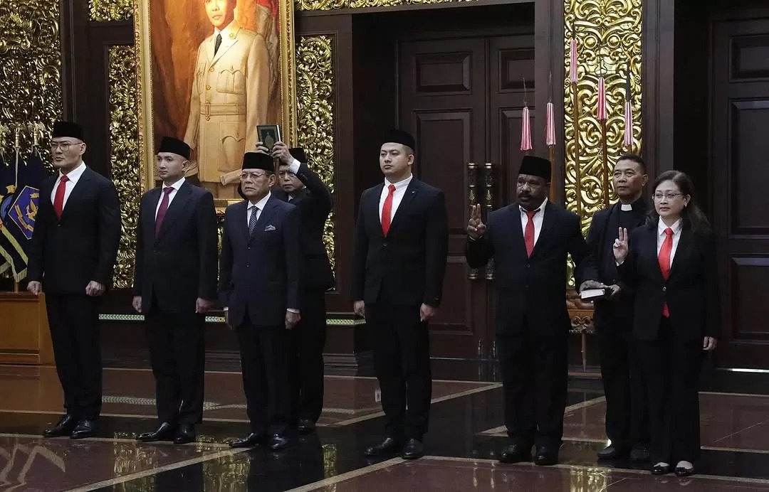 Menhan Sjafrie Sjamsoeddin melantik enam staf khusus di Kantor Kemenhan pada Selasa (11/2/2025).