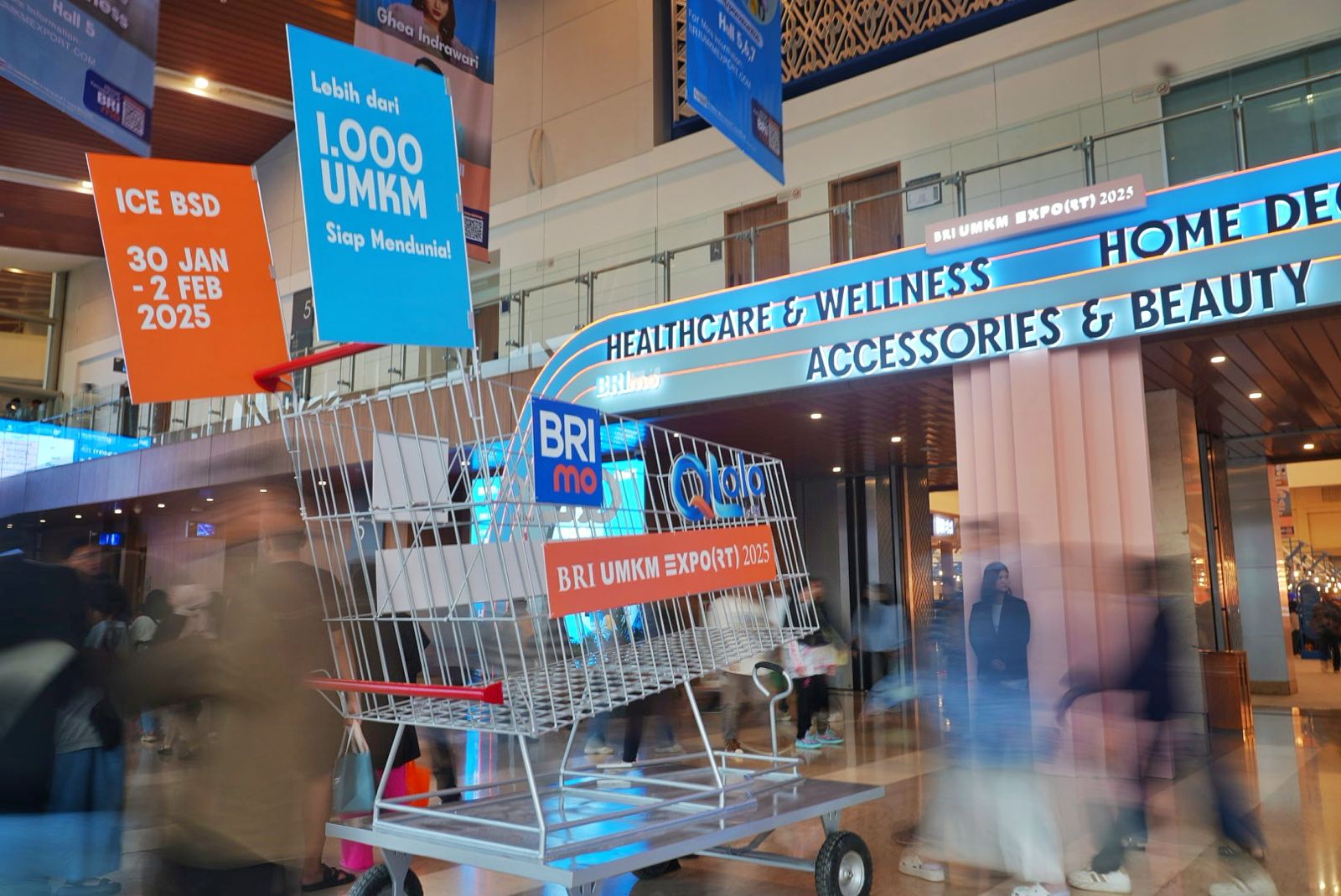 BRI UMKM EXPO(RT) 2025 mencatatkan transaksi lebih dari Rp40 miliar, serta merealisasikan kontrak ekspor senilai USD 90,6 juta atau sekitar Rp1,5 triliun.