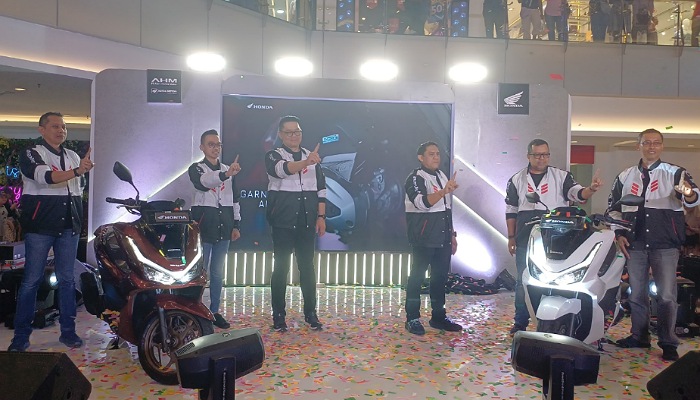 Peluncuran New Honda PCX 160 di Pakuwon Mall Solo Baru, Sabtu (15/2/2025).