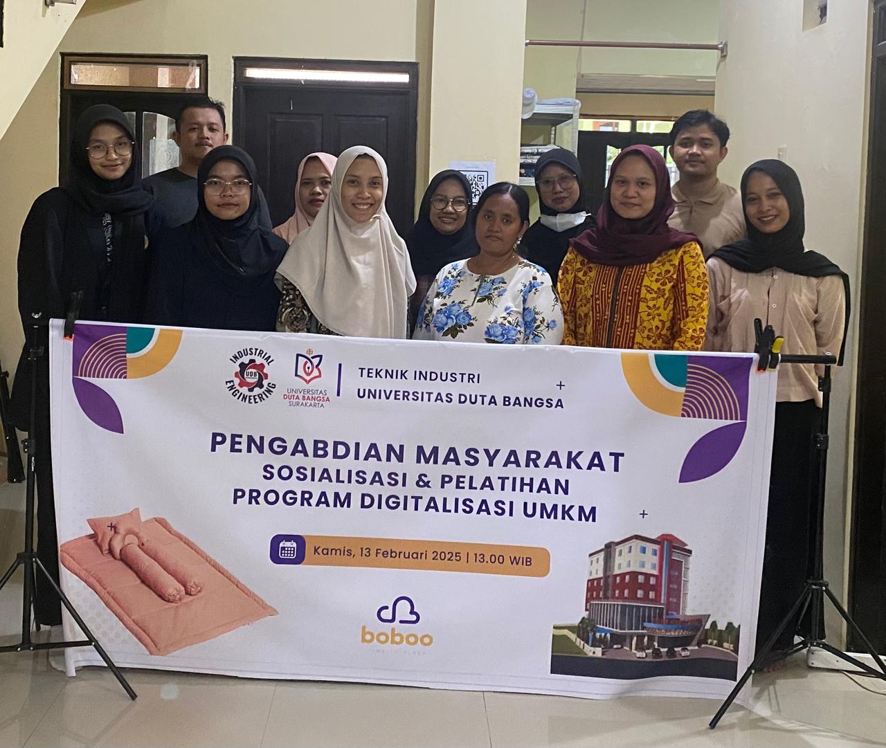 Tim dosen dan mahasiswa Teknik Industri, Fakultas Sains dan Teknologi, Universitas Duta Bangsa Surakarta gelar program pendampingan bagi UMKM Boboo Baby.