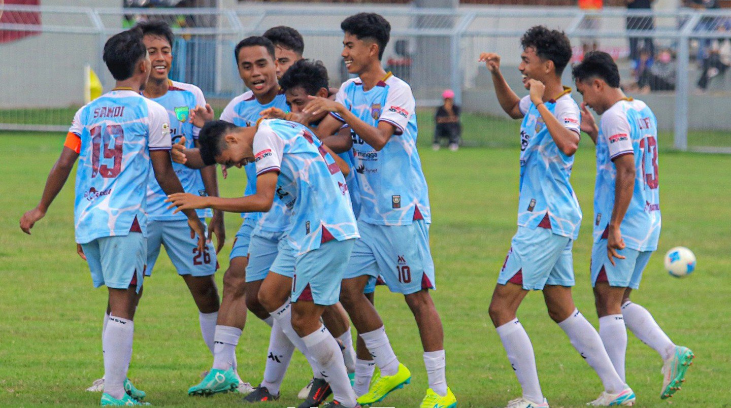 Para pemain Persewangi Banyuwangi