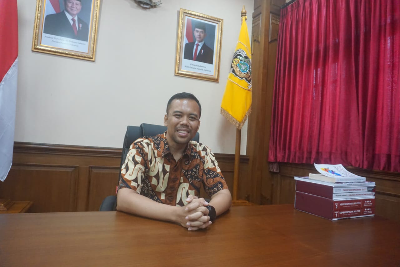 Wakil Bupati Klaten Benny Indra Ardhianto di ruang kerjanya, Jumat (21/2/2025).